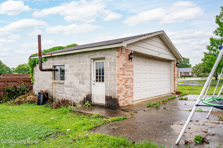 Listing Image 35
