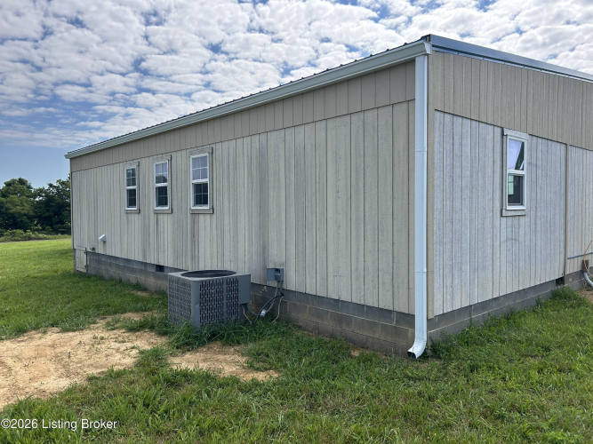 Listing Image 28