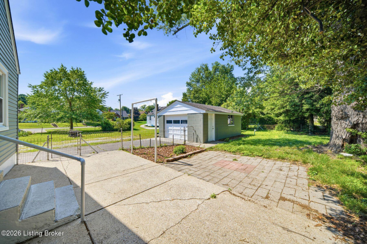 Listing Image 61