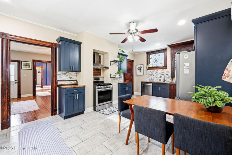 Listing Image 16