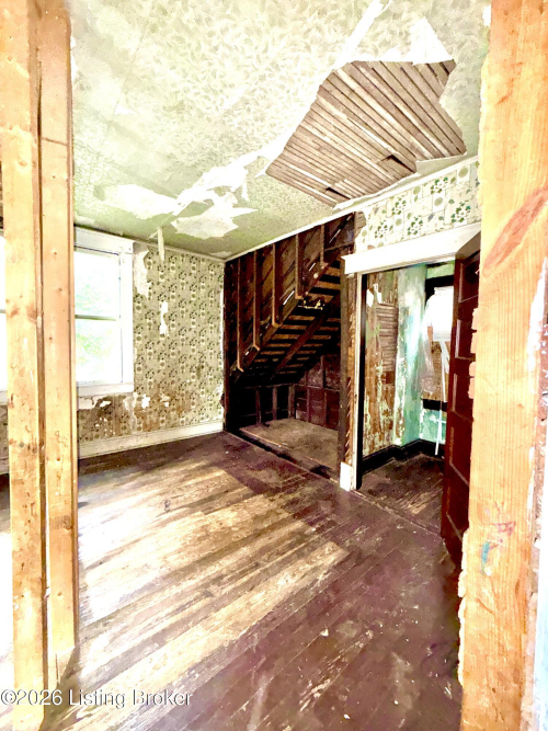 Listing Image 13