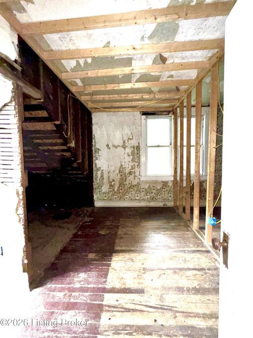 Listing Image 14