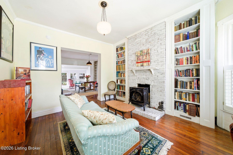 Listing Image 11
