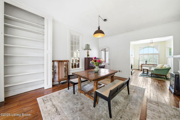 Listing Image 14