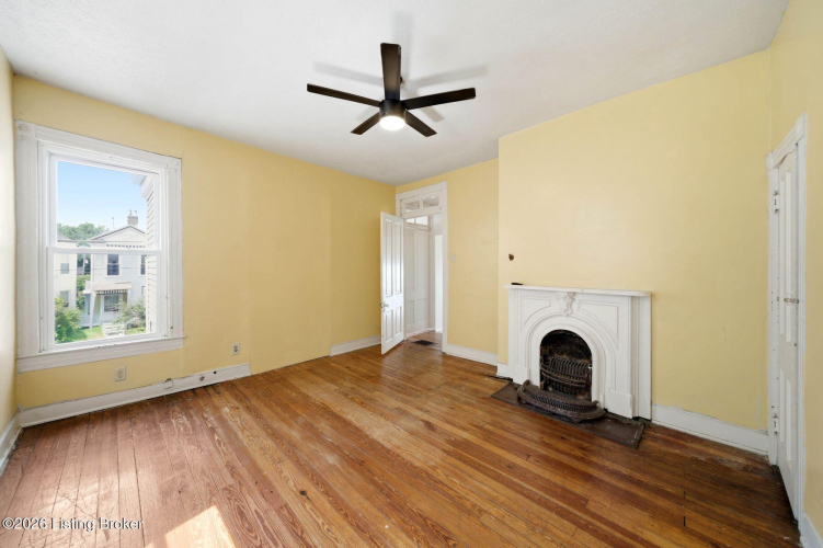 Listing Image 35