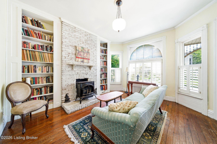 Listing Image 9