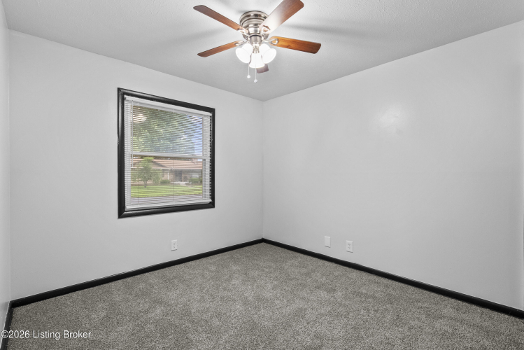 Listing Image 28