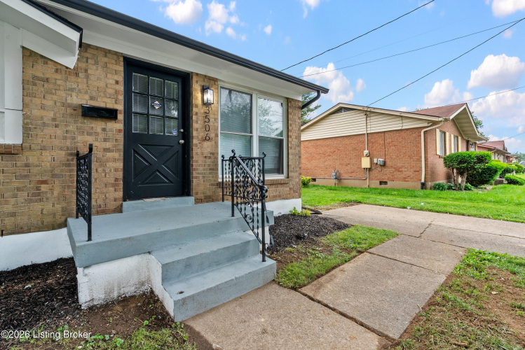Listing Image 5