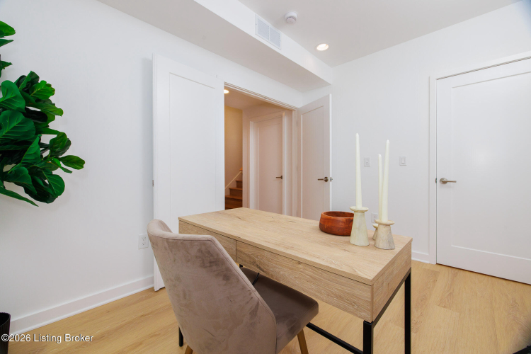 Listing Image 103