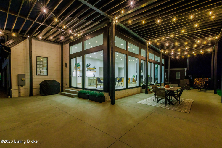 Listing Image 122