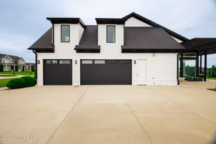 Listing Image 130