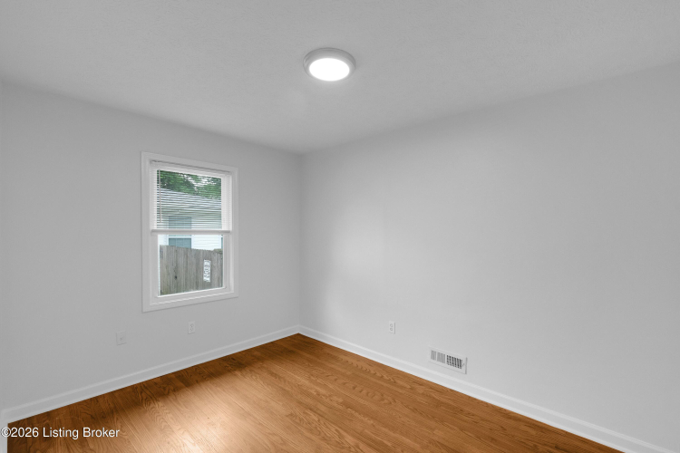 Listing Image 27