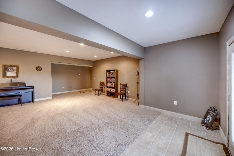 Listing Image 59