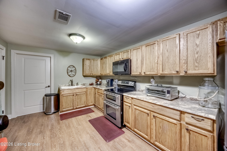 Listing Image 70