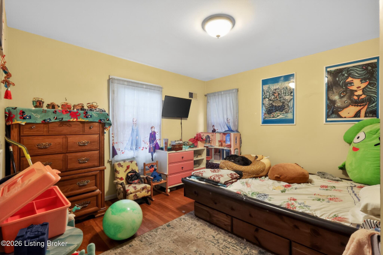 Listing Image 16
