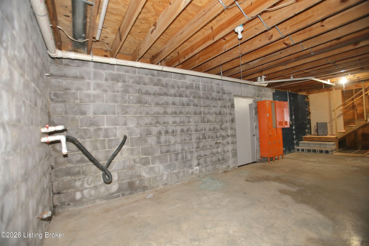 Listing Image 33