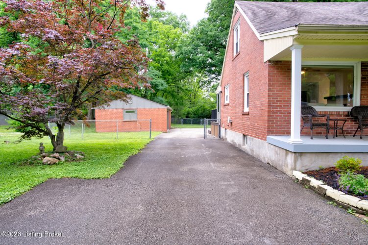 Listing Image 32