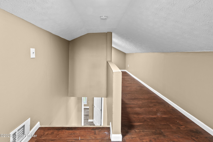 Listing Image 26