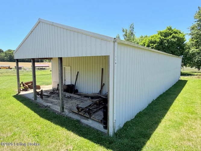 Listing Image 13