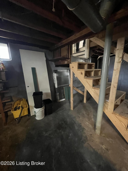 Listing Image 17