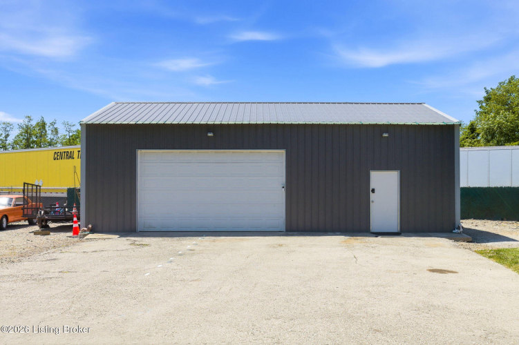 Listing Image 13