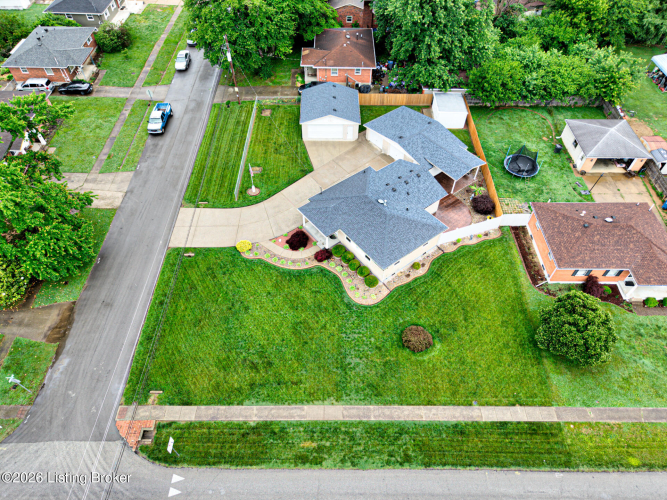 Listing Image 28