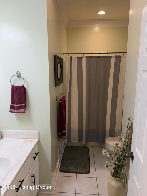 Listing Image 17