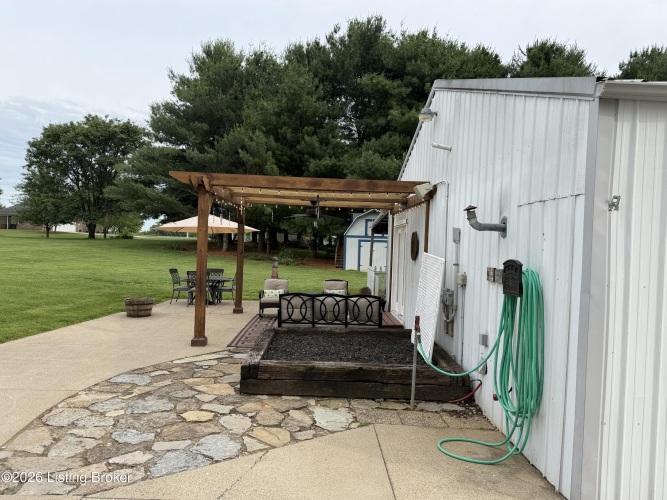 Listing Image 41