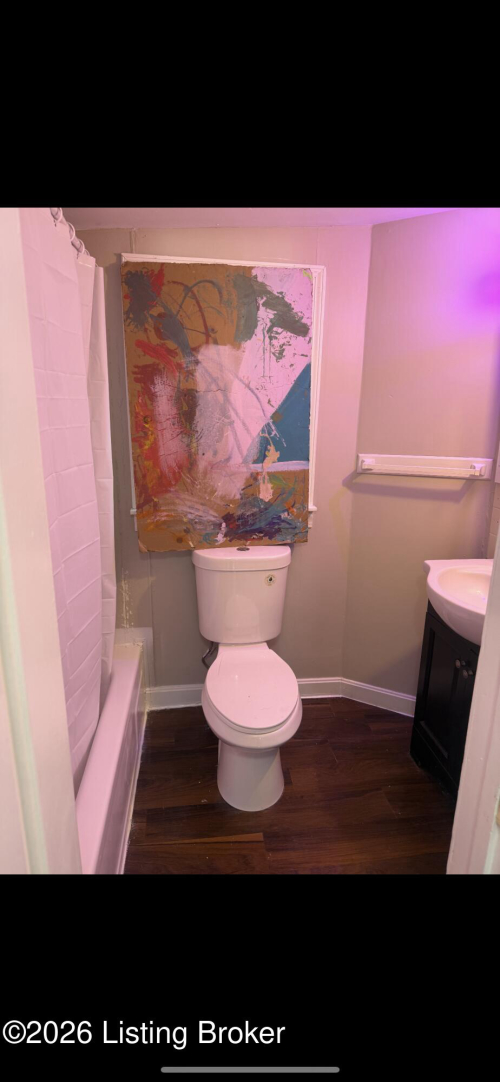 Listing Image 4