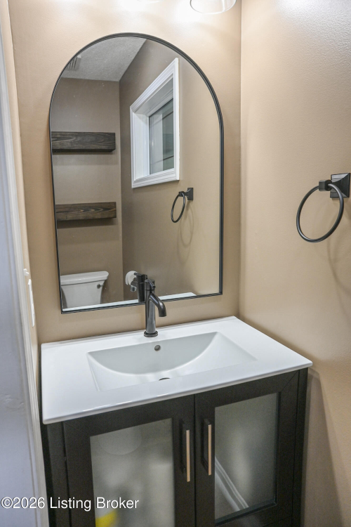 Listing Image 81
