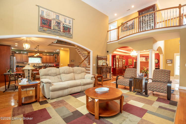 Listing Image 11