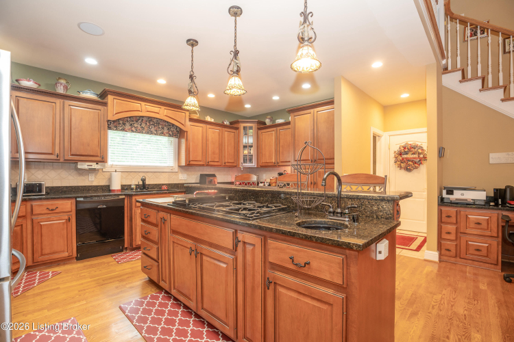 Listing Image 15