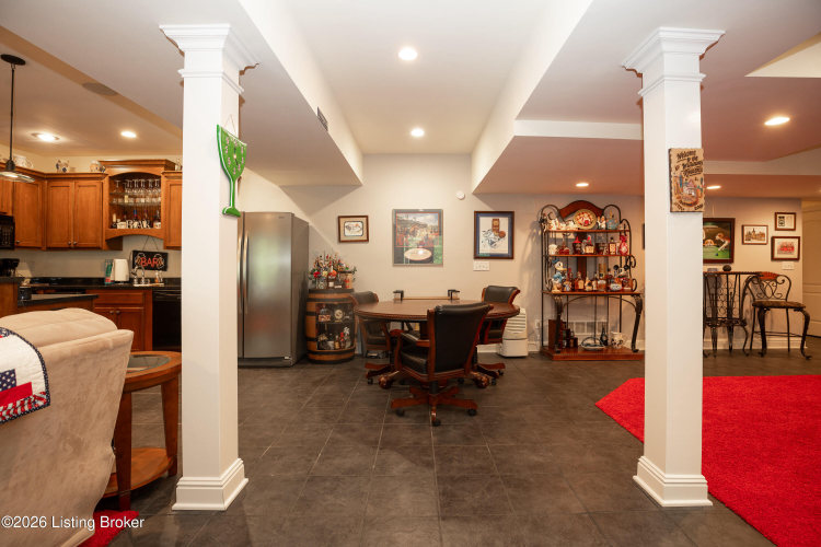 Listing Image 57