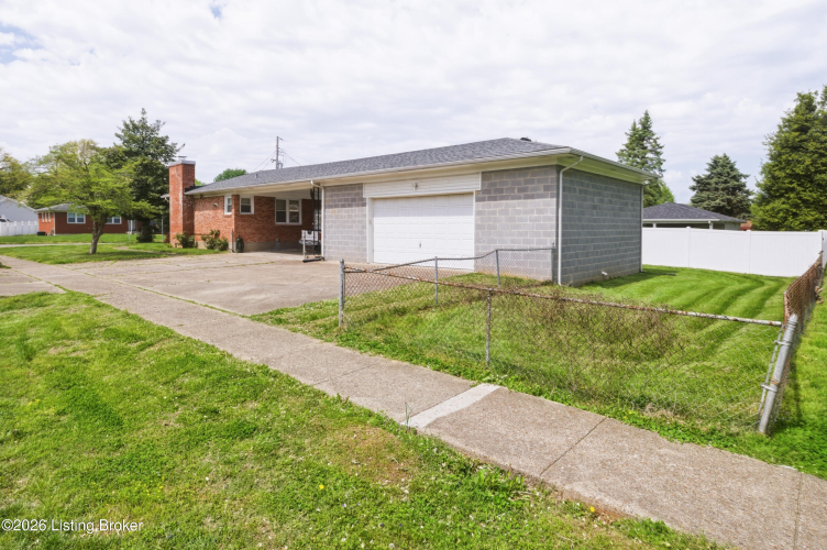 Listing Image 42