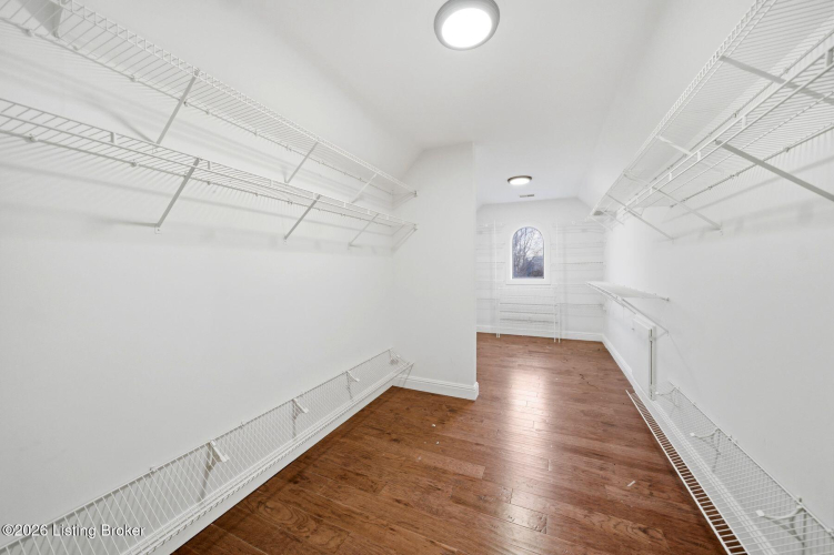 Listing Image 51