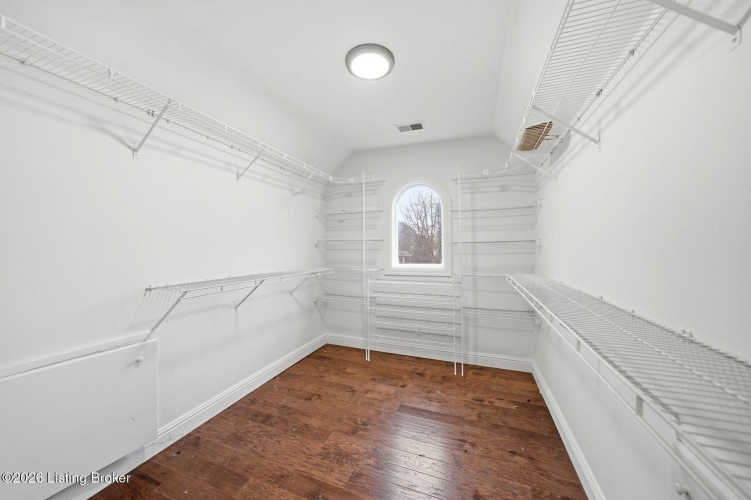 Listing Image 52