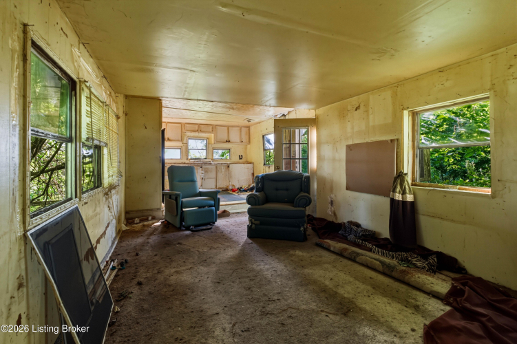 Listing Image 80