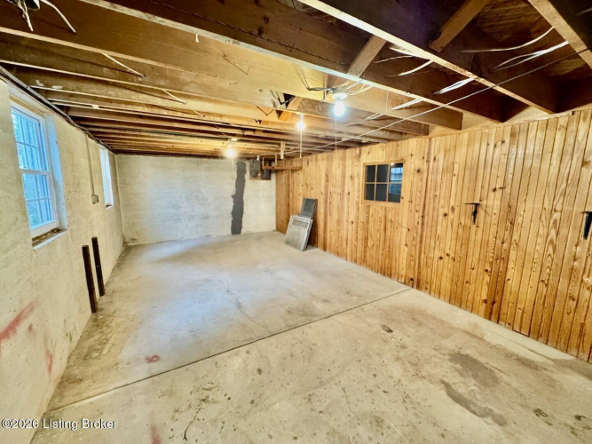 Listing Image 28