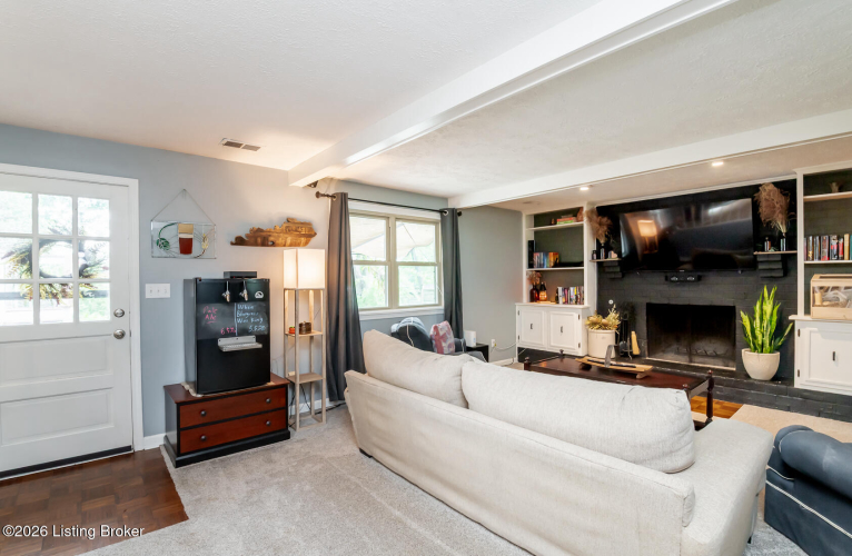 Listing Image 20