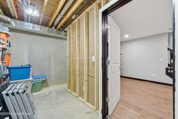 Listing Image 48
