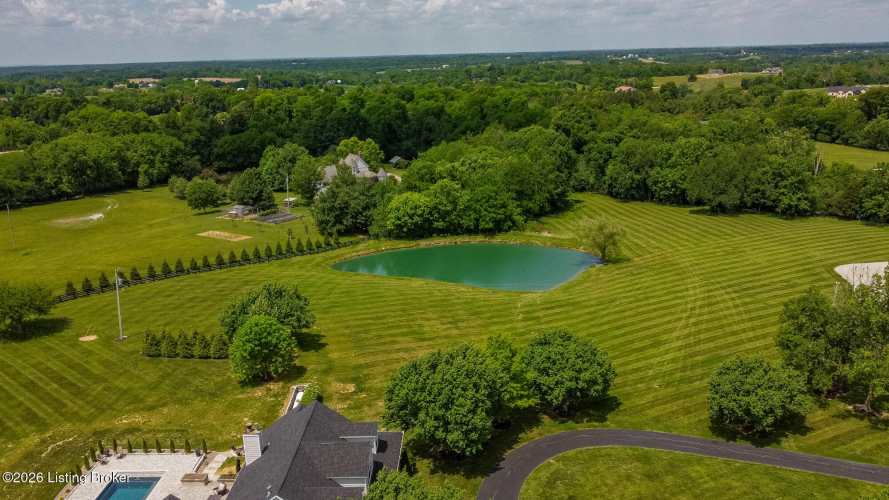 Listing Image 82