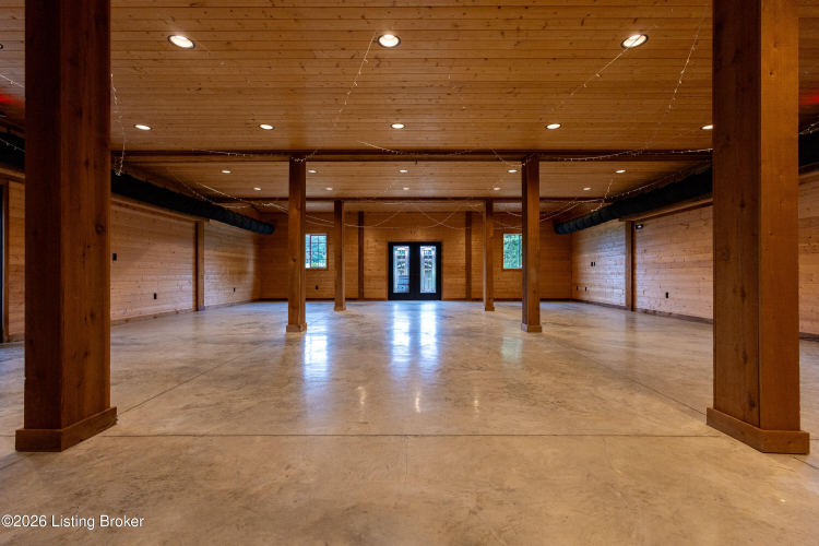 Listing Image 37