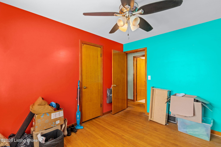 Listing Image 17