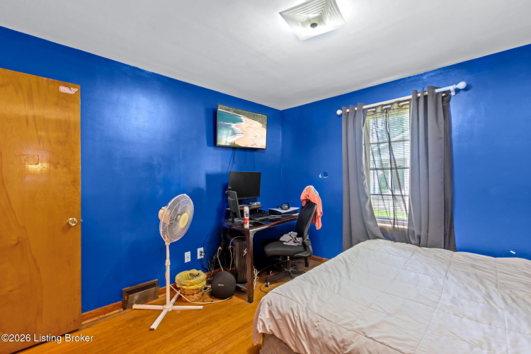 Listing Image 23