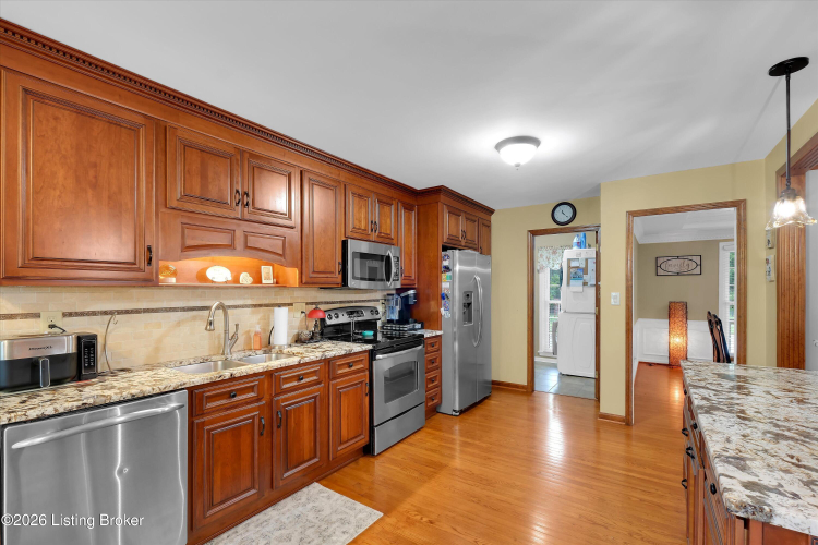 Listing Image 21