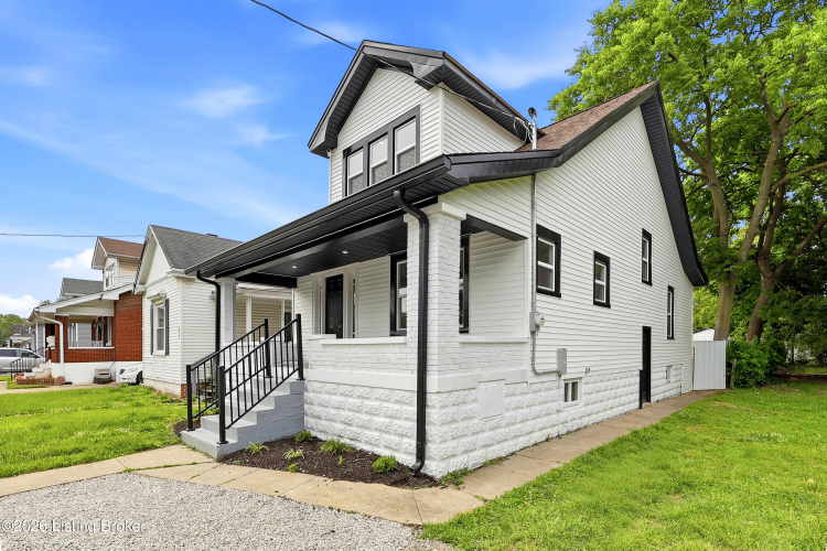 Listing Image 4