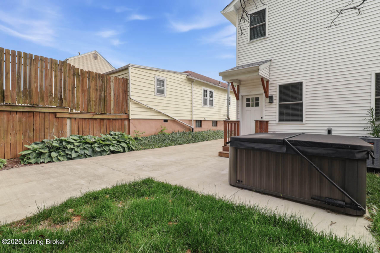 Listing Image 38