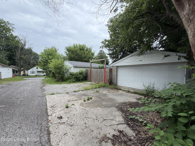 Listing Image 24