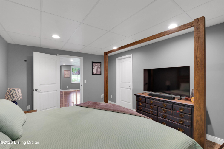 Listing Image 47