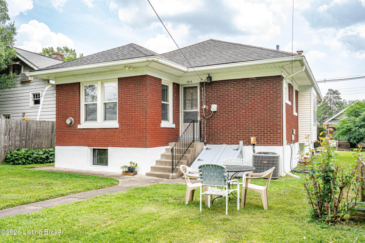 Listing Image 42